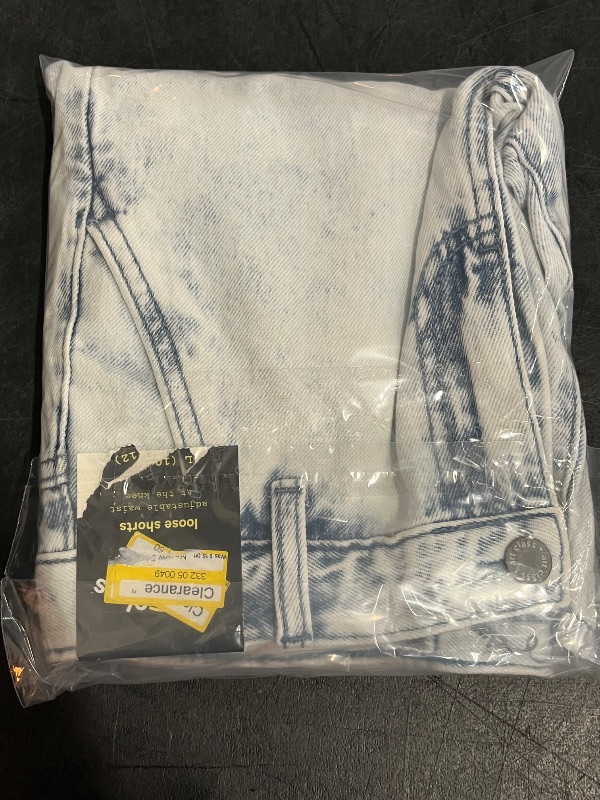 Photo 1 of (L) Boys' Loose Jean Shorts - Art Class™ Light Wash L: Midweight Denim, Adjustable Waistband, Pockets, Mid Rise, Knee Length
