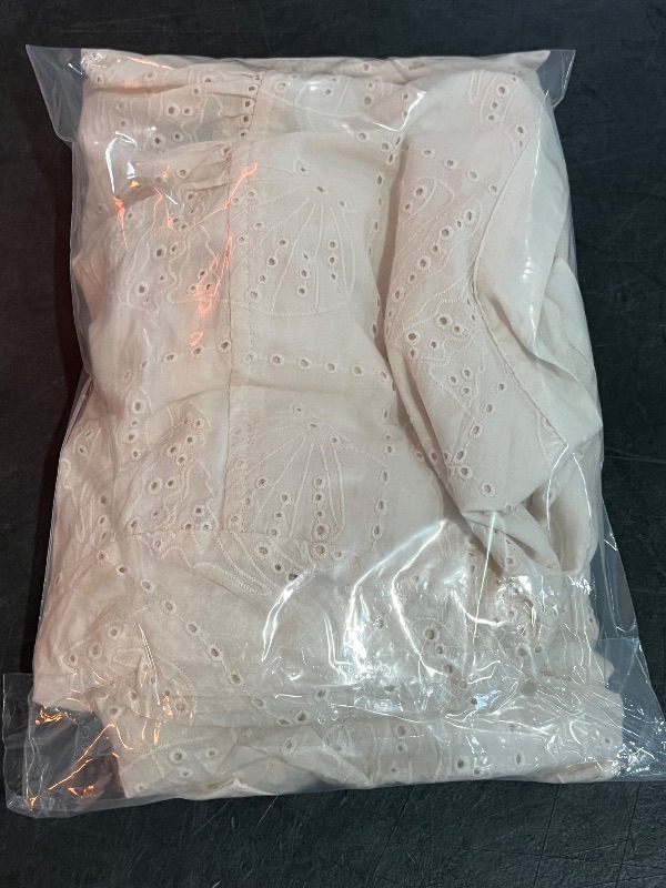 Photo 1 of (M) Women's Long Sleeve Popover Blouse - Universal Thread™ Cream M