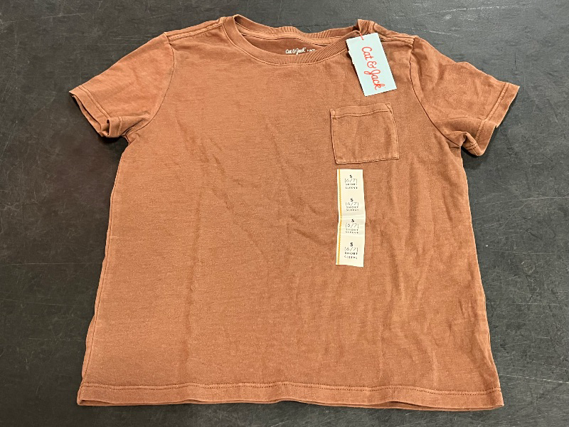 Photo 1 of (S) Boys' Short Sleeve Washed Pocket T-Shirt - Cat & Jack™ Brown S