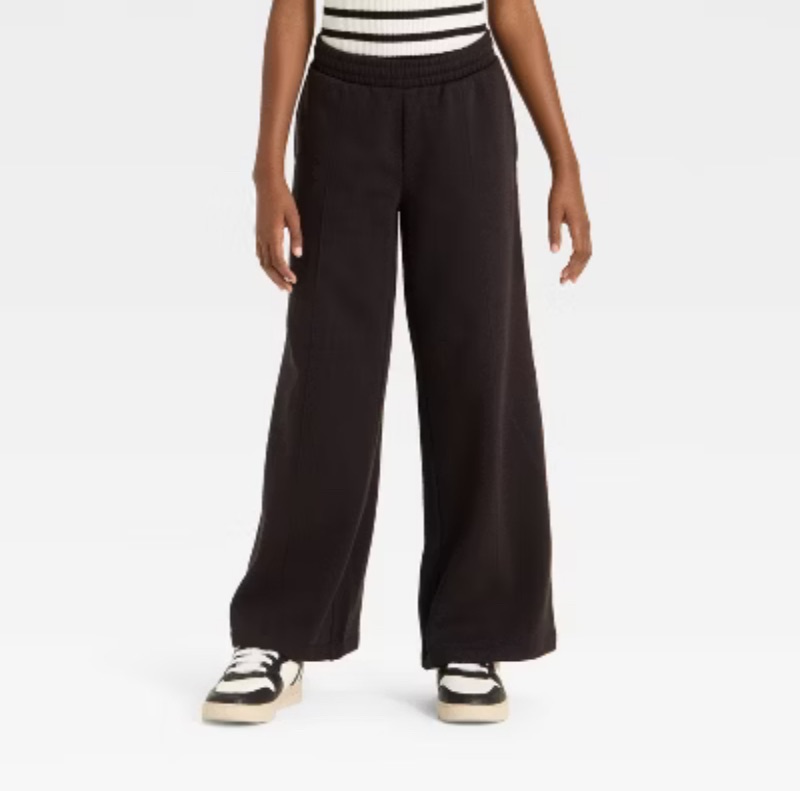 Photo 1 of (S) Girls Fleece Flare Out Sweatpants, Cat&Jack, Black S 