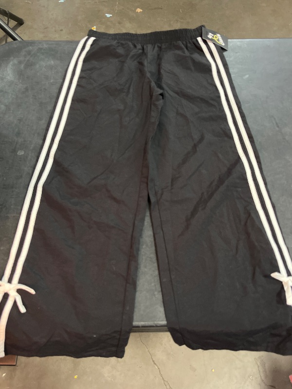 Photo 1 of (L) Girls' Nylon Track Pants - art class™ Black L
