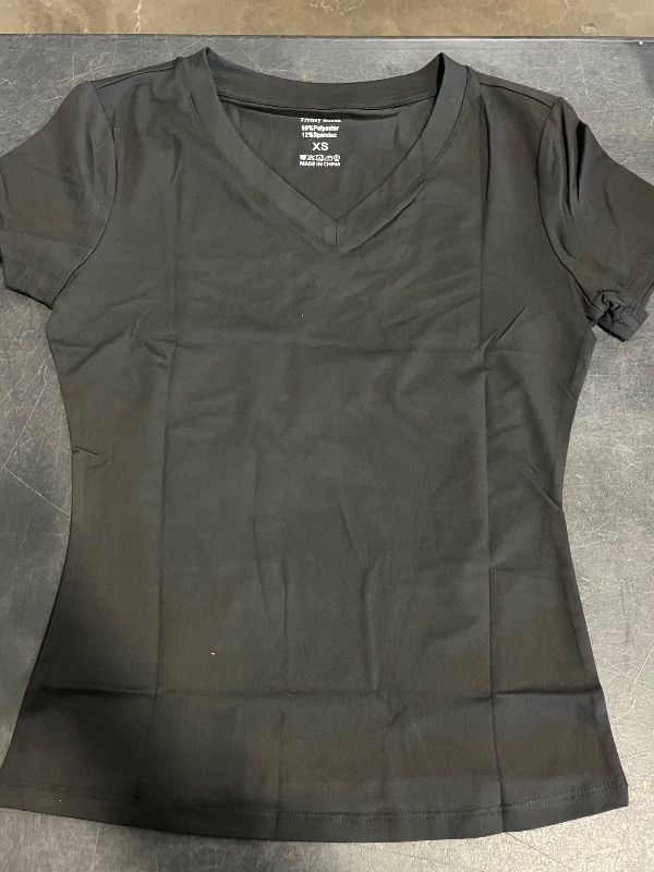 Photo 1 of (XS) VELISDE Women's 3 Pack Short Sleeve Shirts Basic Slim Fit Crop Tops Going Out Tops 2025 Spring Summer Tight Tees Y2k
