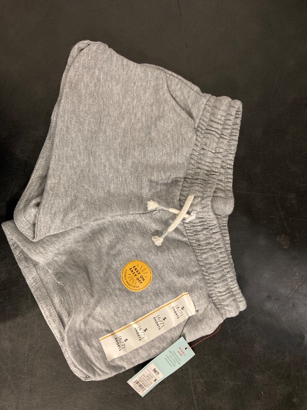 Photo 1 of (Size S) Girls' Knit Pull-on Shorts - Cat & Jack™ Heather Gray S: Midweight French Terry, Side Pocket