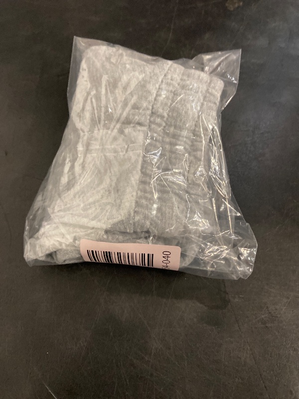 Photo 1 of (Size S) Girls' Knit Pull-on Shorts - Cat & Jack™ Heather Gray S: Midweight French Terry, Side Pocket