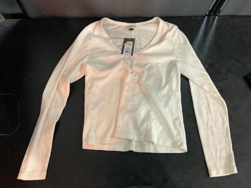 Photo 1 of (Size L) Women's Slim Fit Long Sleeve Scoop Neck Ribbed T-Shirt - Universal Thread™ Cream L
