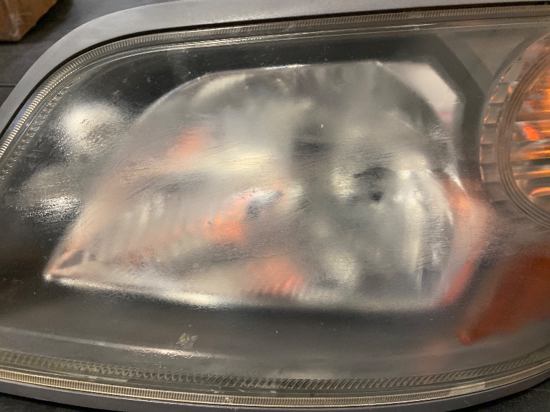 Photo 1 of Auto Parts Avenue APA Replacement Headlamp for 2006-2020 Hino 238 258 268 338 165 185 Pair Passenger and Driver