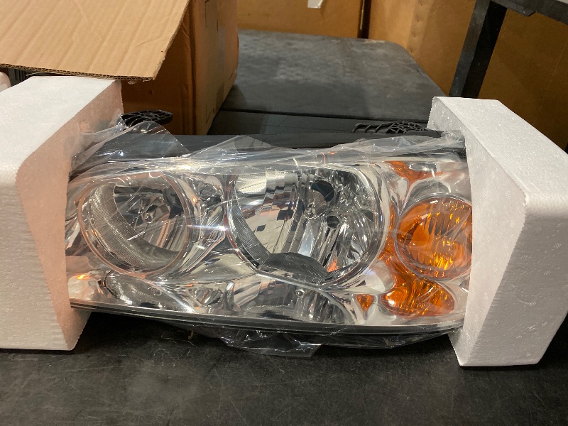 Photo 1 of for 2004 2005 2006 Hyundai Elantra Headlight Assembly compatible with 04 05 06 Hyundai Elantra Clear Lens Chrome Housing Amber Reflector Headlamp Replacement Left and Right Pair