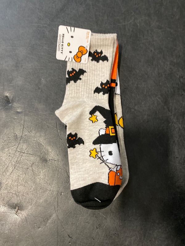 Photo 1 of Shoe size 4-10 Kids 3Pk Halloween Pumpkin Cat & Bat Crew sock