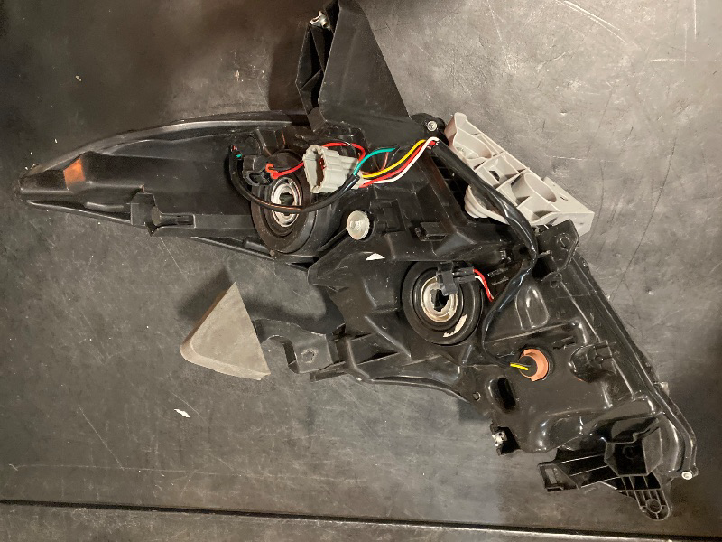 Photo 1 of Headlight Assembly Compatible with 2016-2018 Nissan Altima without LED DRL Halogen Headlamp Right Passenger Side