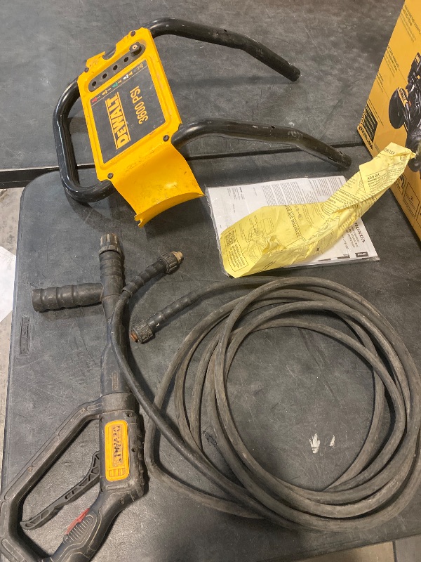 Photo 1 of 3600 PSI 2.5 GPM Cold Water Gas Professional Pressure Washer with HONDA GX200 Engine