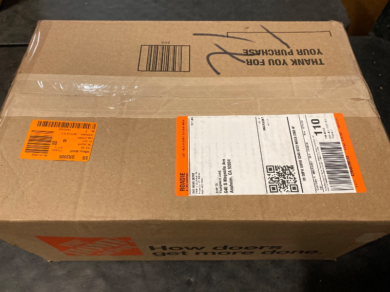 Photo 1 of 2 Count T6 Full Synthetic SAE 5W-40 Diesel Motor Oil 1 Gal