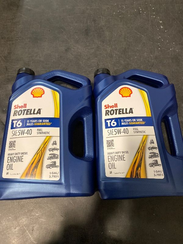 Photo 1 of 2 Count T6 Full Synthetic SAE 5W-40 Diesel Motor Oil 1 Gal