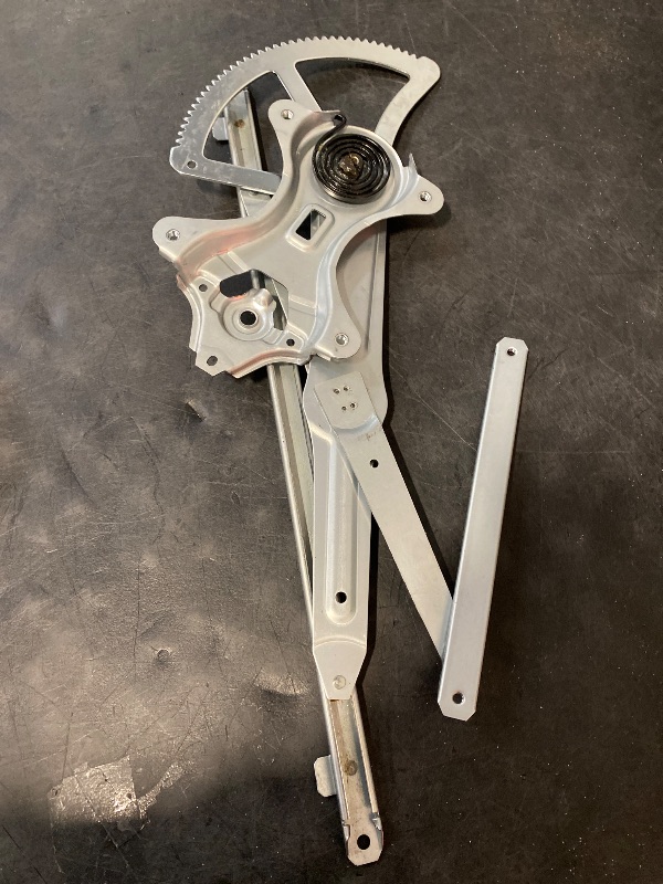 Photo 1 of Front Right Power Window Regulator Passenger Side Compatible with 2010-2020 Toyota Sienna