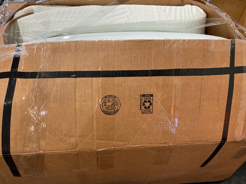 Photo 1 of (K) 3 Inch Gel Memory Foam Mattress Topper with Cooling Cover Ventilated Soft Mattress Pad, Bed Topper, CertiPUR-US Certified, King Size