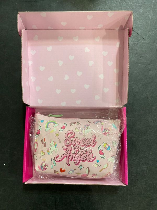 View 2 of 25 PCS Girls Makeup kit for Kids with Cosmetic Bag - Real Washable Girls Makeup Non Toxic
