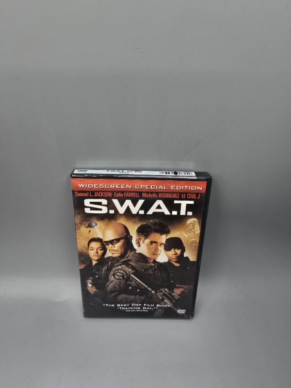 Photo 1 of S.W.A.T. (Widescreen Special Edition)