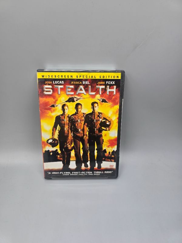 Photo 1 of Stealth (Widescreen Two-Disc Special Edition)
