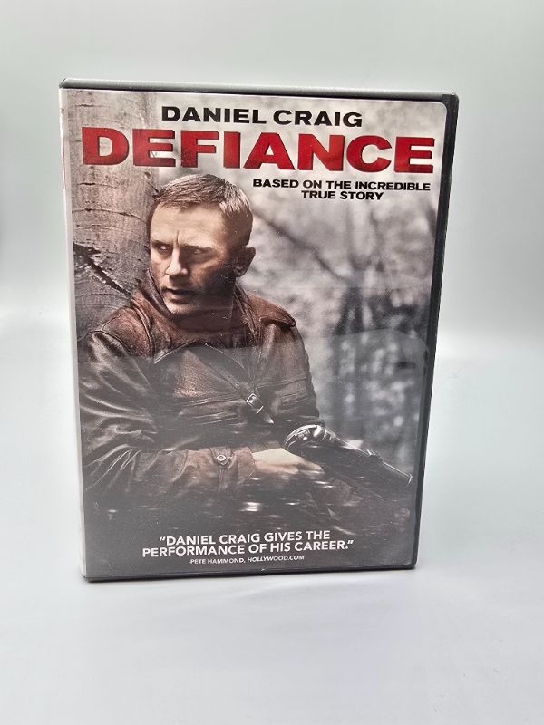 Photo 1 of Defiance DVD