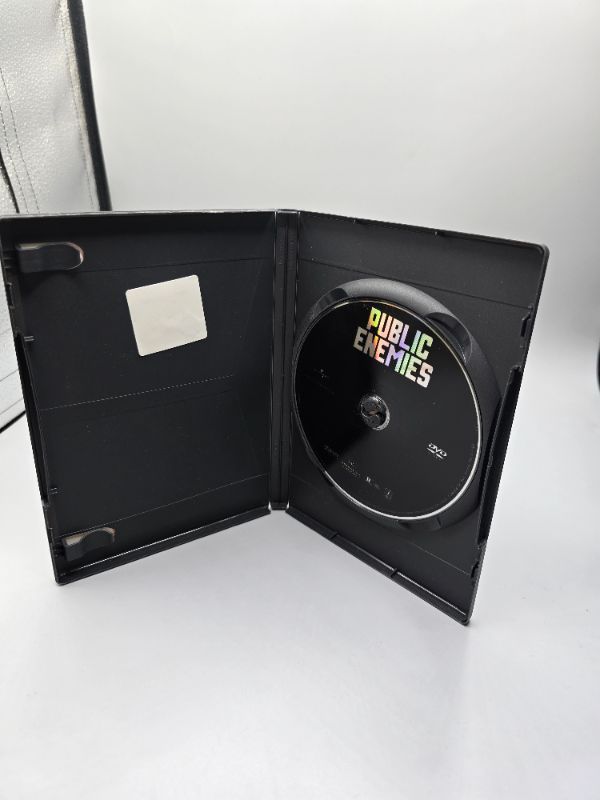 Photo 1 of Public Enemies (Single-Disc Edition)