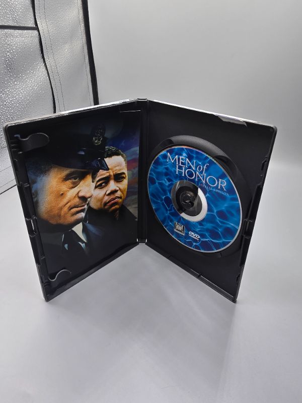 Photo 1 of Men of Honor [DVD]