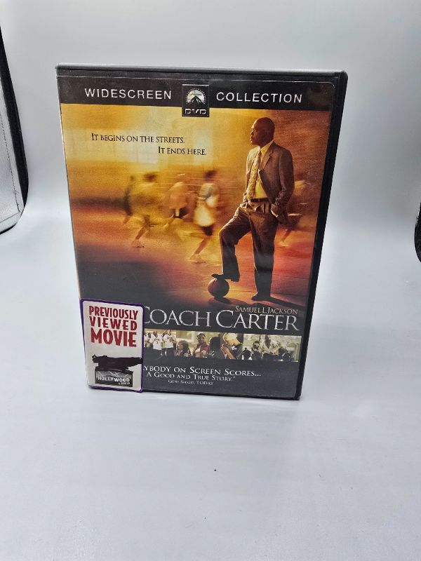 Photo 1 of Coach Carter (Widescreen Edition)