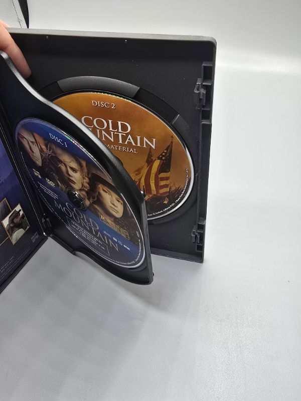 Photo 1 of Cold Mountain (Two-Disc Collector's Edition)