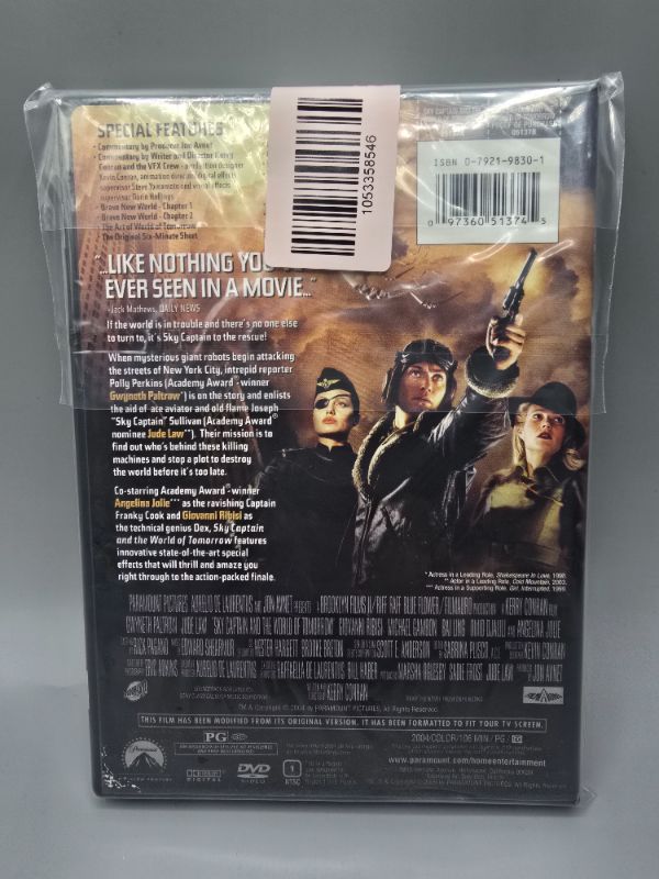 Photo 1 of Sky Captain and the World of Tomorrow (Full Screen Special Collector's Edition)