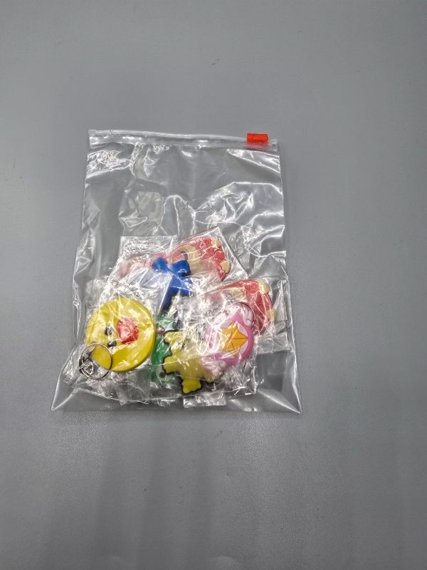 Photo 1 of 12 Pack Miscellaneous Keypack Chains 