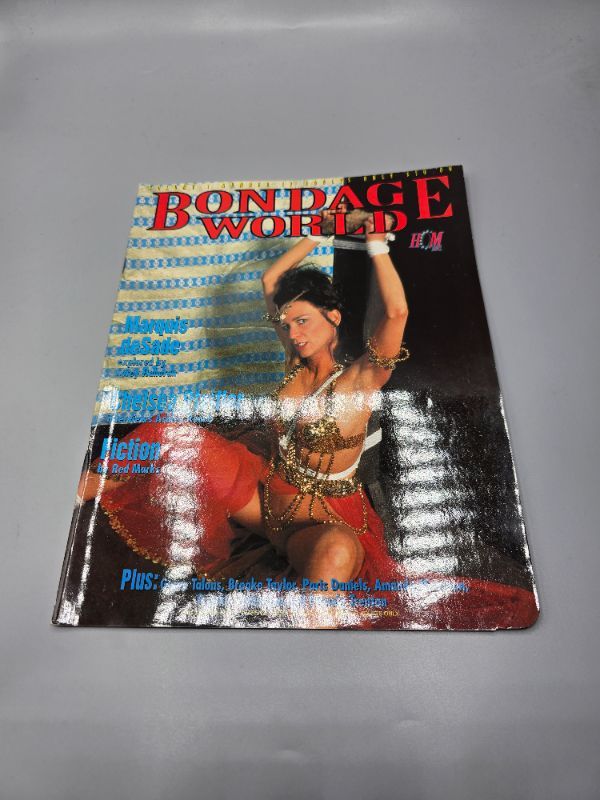 Photo 1 of BONDAGE WORLD Vol. 01, No. 12 / 1995