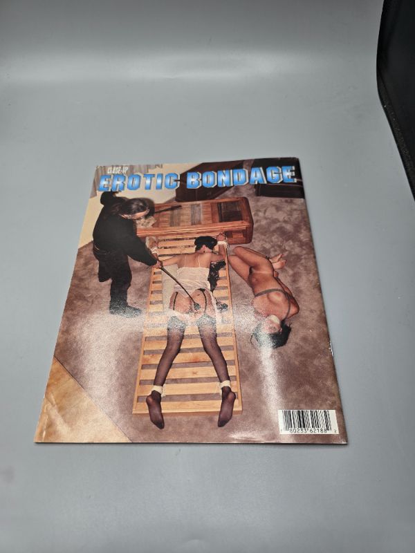 Photo 1 of Close-Up Erotic Bondage No.5 September 1999