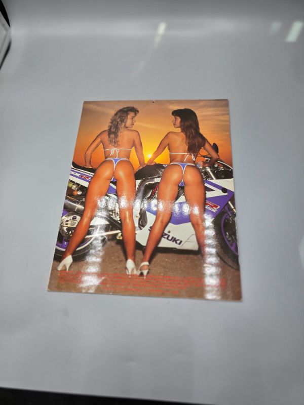 Photo 1 of 1992 California's Glamour Girls calendar Liz Zulick cover measures 11"X8 1/2" Collectable 