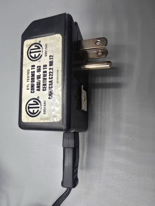 Photo 1 of Clamp-on Light - DLHA500, Display Arm Light Telescopic Arm Dainolite
