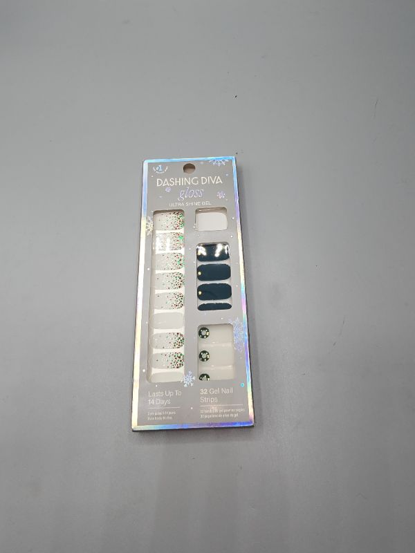 Photo 1 of Dashing Diva Gloss Wraps - Celebration Toast | UV Free, Chip Resistant, Long Lasting Gel Nail Stickers | Contains 32 Wraps, 1 Prep Pad, 1 Nail File