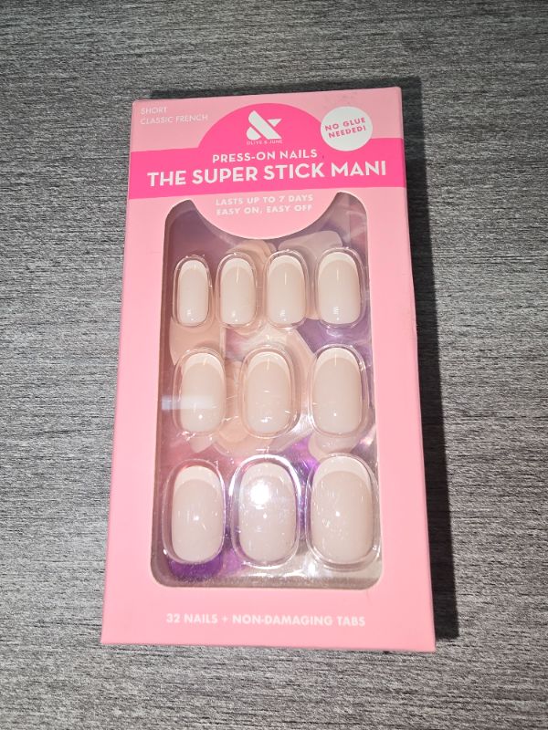 Photo 1 of Olive  June Fake Nails - S Round - Classic French - 32ct