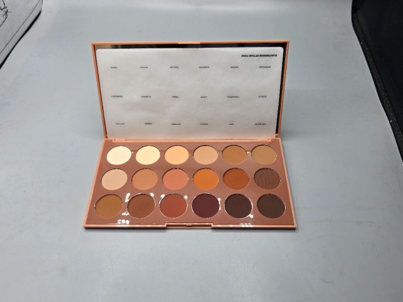Photo 1 of Morphe 18WT Makeup Palette - Matte Essentials Artistry Palette with Warm Toned, All-Matte Shades - Made to Build, Blend & Layer Flawlessly for Everyday, Versatile Makeup Looks (0.68 oz)