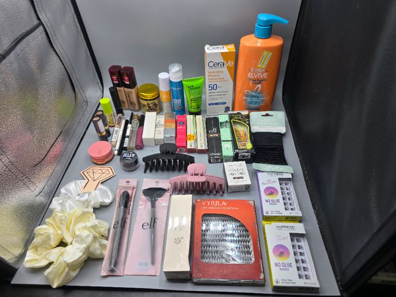 Photo 1 of 41 New, Dissipated & Returned Beauty Items 