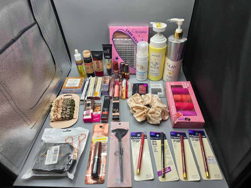Photo 1 of 37 New, Dissipated & Returned Beauty Items 