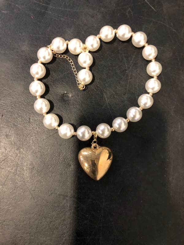 Photo 1 of Heart Necklaces for Women Gold Pearl Beads Choker Necklaces Y2k Necklace