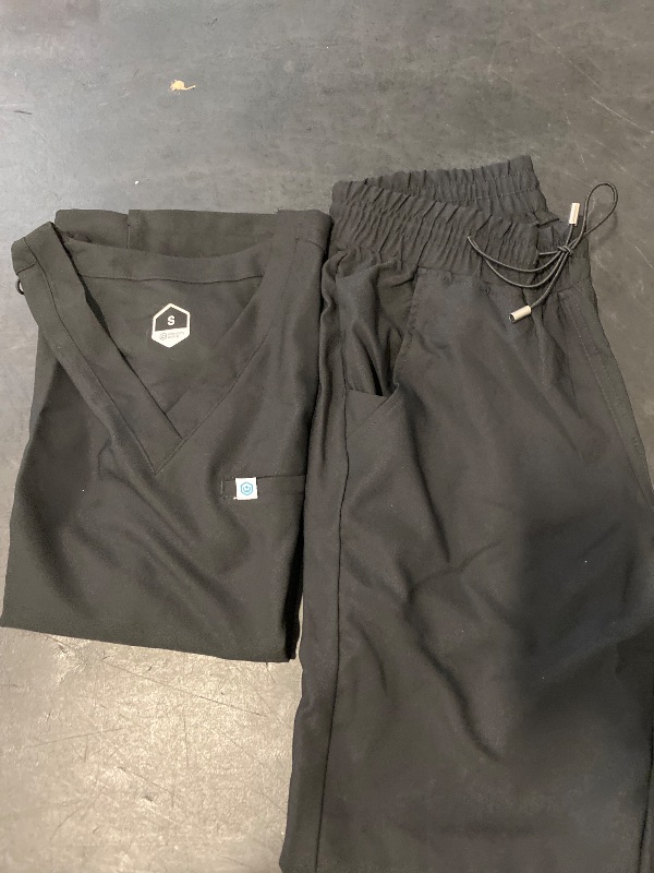 Photo 1 of Size S Uniforms World Ava Scrubs Set for Women — Classic fit Top & Slim Jogging Pants, Yoga Waistband, 9 Pockets, Anti-Wrinkle