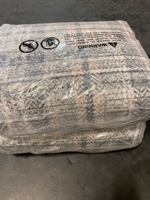 Photo 1 of 10'x13' Beckham Modern Machine Woven Area Rug