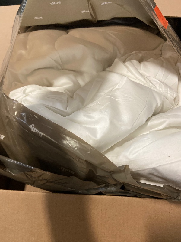 Photo 1 of Buffy Cloud Cooling Comforter Queen/Full- White Comforter Queen for Hot Sleepers, Machine Washable Lightweight Fluffy All-Season Temperature-Regulating Eucalyptus Lyocell Duvet Insert