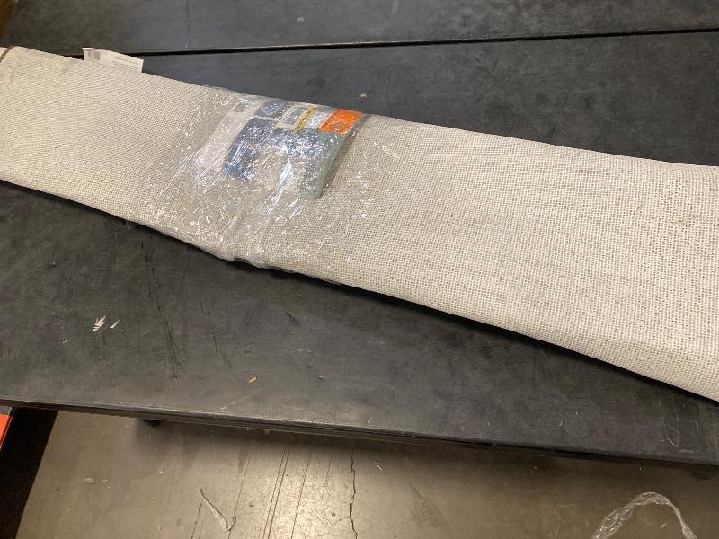 Photo 1 of 5 ft. x 7 ft. Polypropylene Area Rug