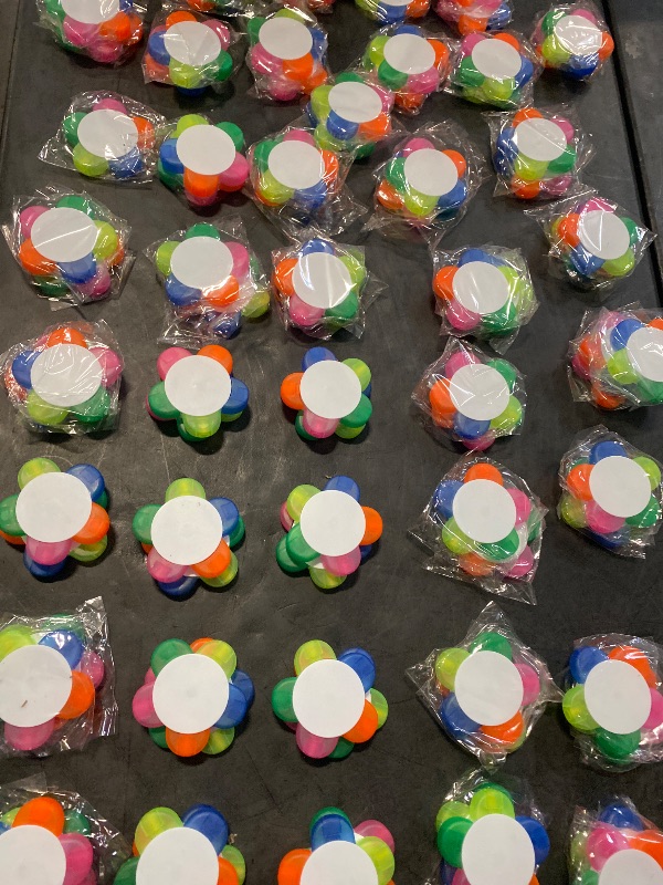 Photo 1 of 100 PCS Petals Highlighters Bulk, 5-in-1 Multi-Color Flower Shape Fluorescent Highlighter Pens for Students & Teachers, Classroom & Office, School Stationery Aesthetic Supplies