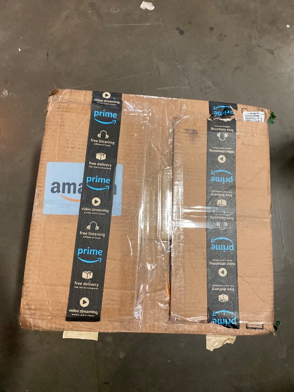 Photo 1 of AOKIE 20"X20" Artificial Grass Wall, 24Pcs Boxwood Hedge Wall Panels UV-Anti Grass Backdrop Wall Decor, Greenery Privacy Hedge Screen for Indoor Outdoor Patio Balcony, Party Garden Fence Decor