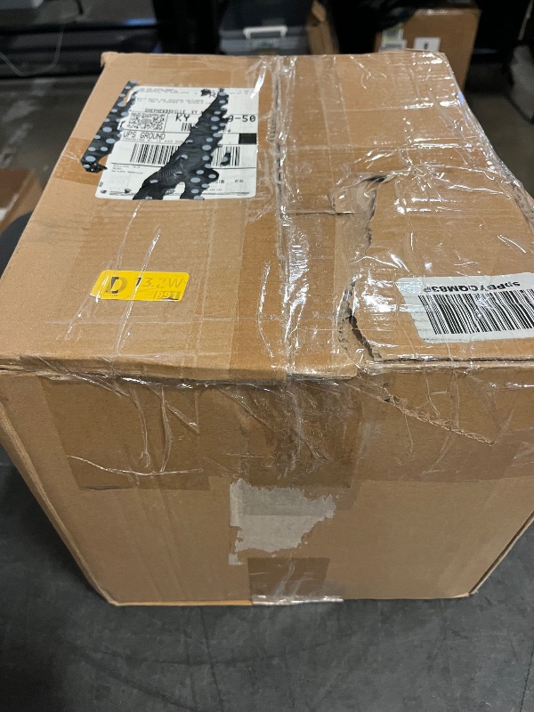 Photo 1 of 6 Pack Moving Blankets Heavy Duty Thick Furniture Shipping Blankets for Protecting Professional Quilted Shipping Furniture Pads
