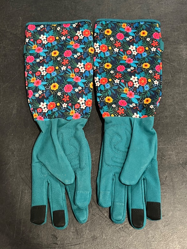 Photo 1 of Gardening Gloves for Women, Breathable leather Garden Gloves with Grip, Thorn-Proof Puncture-Resistant Work Gloves
