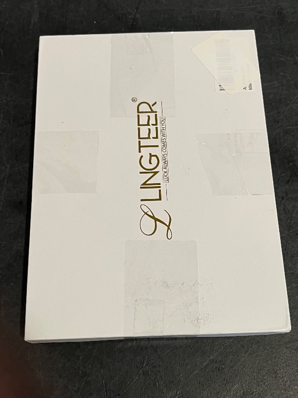 Photo 1 of LINGTEER Happy 30th Birthday Gold Acrylic Table Topper Centerpieces Set - Cheers to Thirty Years Old Birthday 30th Bday Party Gift Decorations.
