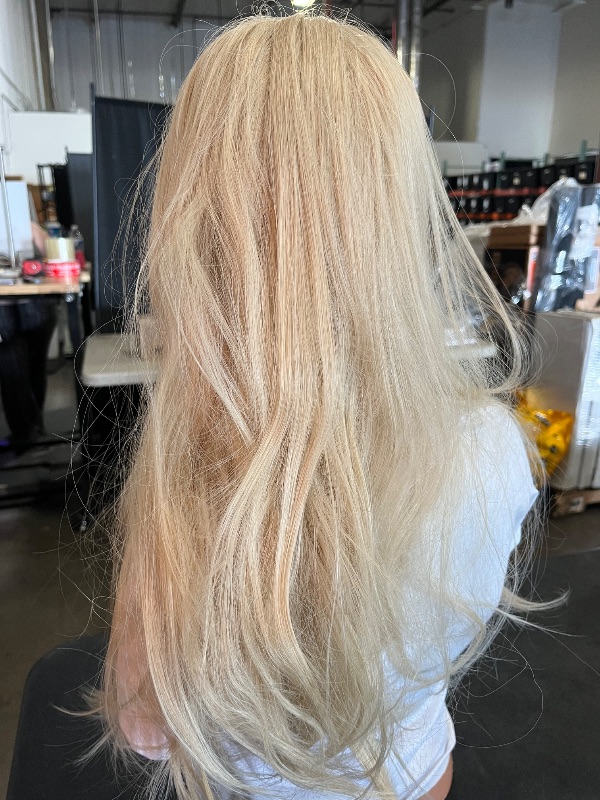 Photo 1 of BARSDAR Beige Blonde Layered Wig with Bangs - 20 Inch Blonde Layered Wig with Bangs for Women - Natural Looking Soft Wavy Synthetic Wigs Straight Layers Haircut Fringe Daily Party Halloween