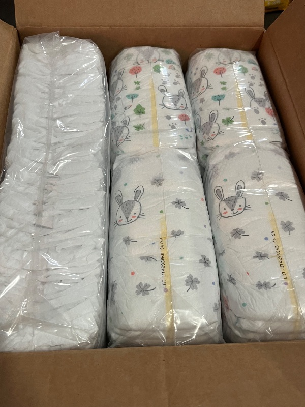 Photo 1 of Kirkland Signature Diapers, Size 3 (16-28 Pounds), 222 Count