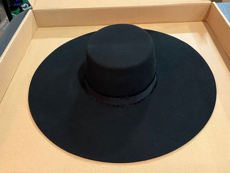 Photo 1 of (S) Wide Brim Black Boater Style Hat